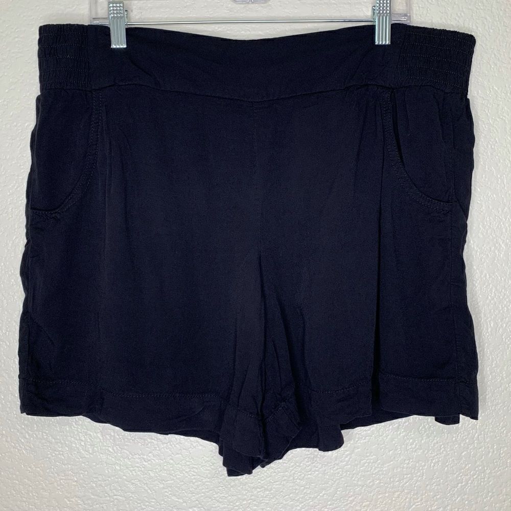 Lane Bryant 100% Rayon Soft Black Shorts, Size 18/20